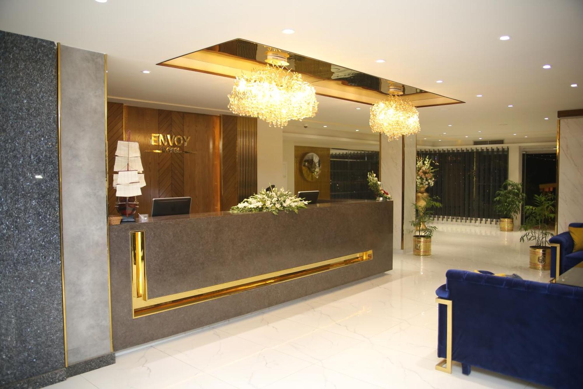 Envoy Continental Hotel Исламабад Экстерьер фото